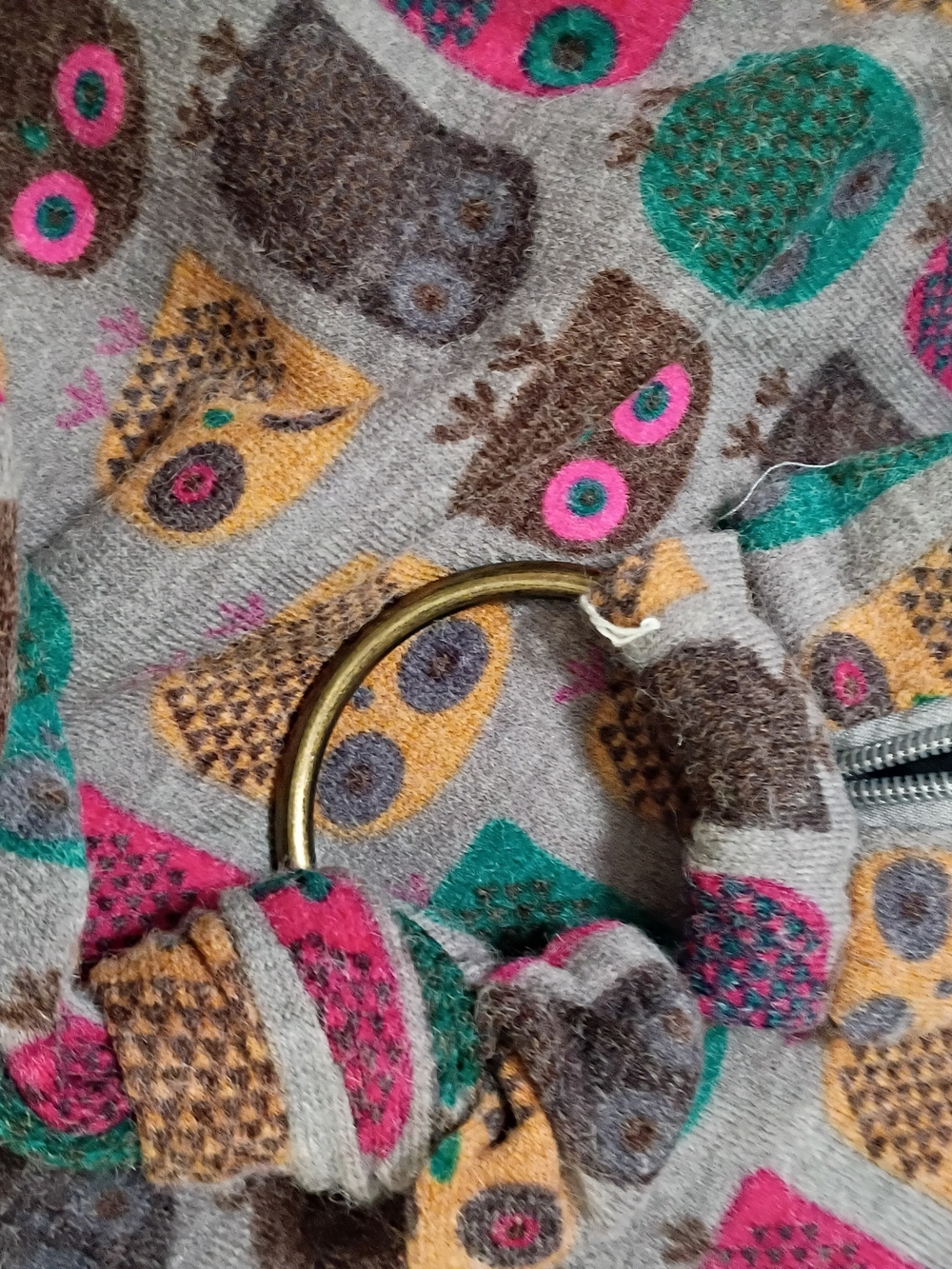 Colorful Owl-Print Slouch Hobo Bag in Multicolor - Picture 6 of 6